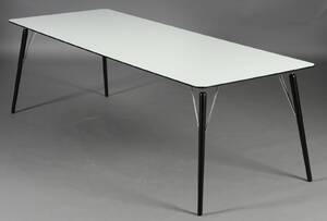 Henrik Pedersen. Spisebord Model Air 2