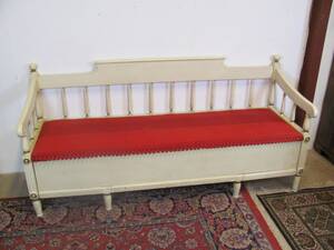 VIT TRÄSOFFA L 183 CM