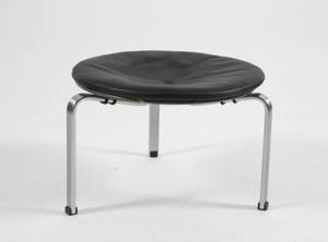 Poul Kjærholm. Skammel, model PK 33 