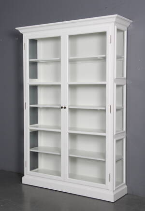 Vitrineskab. Hvid bemalet.