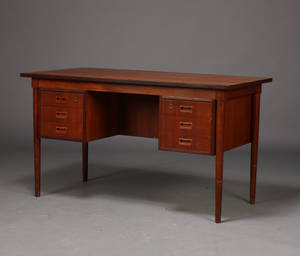 Skrivebord, teaktræ, dansk møbelproducent