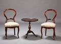 Par salonstole samt sidebord, mahogny, bejdset bøgetræ 3