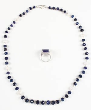 Halskæde, ring, safir, perle, sølv 2