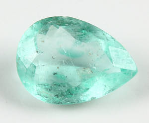 Uindfatted smaragd ca. 6.60 ct