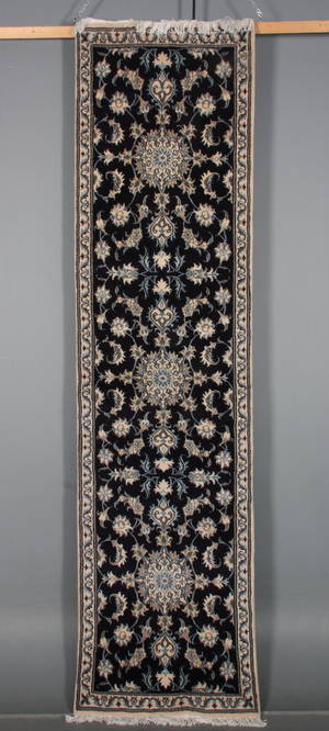 Persisk Nain, 303 x 77 cm