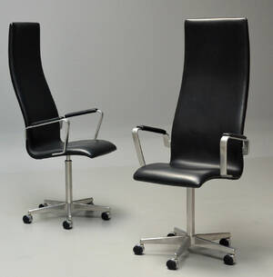 Arne Jacobsen. Højrygget Par Oxford kontorstole med armlæn, model 3292 2