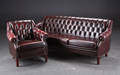 Tre-pers. Chesterfield sofa samt lænestol, læder 2