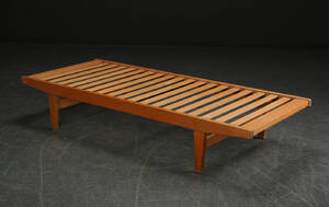 Poul M. Volther. Daybed af bøgetræ