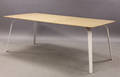 Jesper K. Thomsen. Spisebord, model Float 