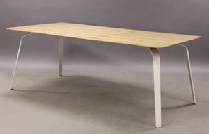Jesper K. Thomsen. Spisebord, model Float 