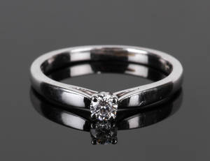 Brillantring af hvidguld 18 kt., solitaire.