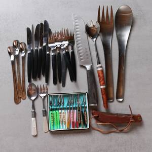 DIVERSE BESTICK samt KNIV