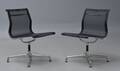 Charles Eames. Et par netstole, model EA-106 2
