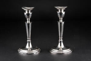 Hugo Grün, to stager af sølv, København 1960. 2 