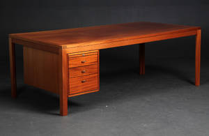 Christian Hvidt. Skrivebord af mahogni 