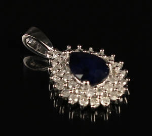 Safir- og diamant vedhæng 