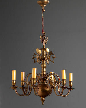 Barokform lysekrone af bronzeret metal