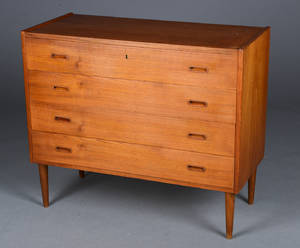Dansk møbelproducent. Kommode af teaktræ 1960erne