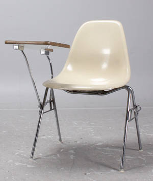 Charles Ray Eames, skalstol med skrivskiva