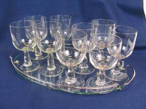 5  4 HUGGNA GLAS H 14 CM  GLASBRICKA