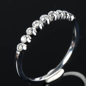 Brillantring, 9 kt hvidguld, 0.14 ct