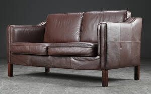 To-pers. sofa, læder, dansk møbelproducent