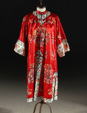 Kimono, siden, broderi, omkring 1900-talets mitt, storlek XSS
