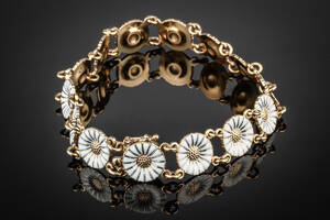 Georg Jensen. Daisy Marguerit armånd af forgyldt sterlingsølv 925