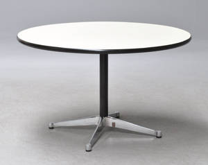 Charles Eames. Rundt segmented table. Ø 120cm. 