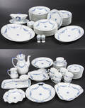 Bing  Grøndahl. Empire, middags- og kaffeservice af porcelæn 83
