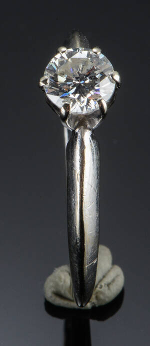 Solitaire diamantring, ca 0.59 ct. 