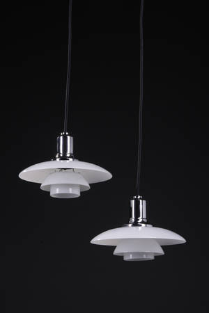 Poul Henningsen for Louis Poulsen. Par PH 21 Pendler