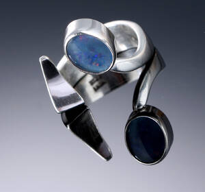 N. E. From. Moderne ring af sterlingsølv med opal 