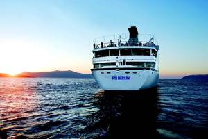 10 tägige Mittelmeer Kreuzfahrt mit der FTI Berlin in einer Doppelaußenkabine ab Nizza  bis Genua für 2 Personen Reisetermin 22.10. - 31.10.2013