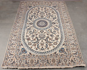 Persisk Nain med silke, 330 x 194 cm.