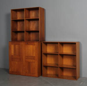 Mogens Koch. Skabs samt to reolmoduler af egetræ. 1954 3 