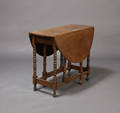 Gateleg table 