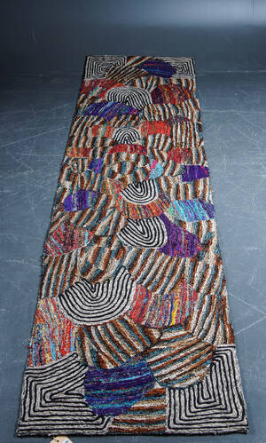 Matta, Patchwork i ull, bomull och silke. 80 x 300 cm.