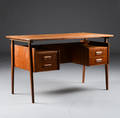 Skrivebord af teak