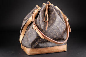 Louis Vuitton. Skuldertaske. Monogram canvas. Model Noé