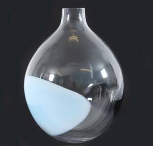 Vas, Gunnel Sahlin för Kosta Boda