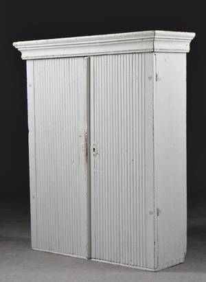 Väggskåp, 1800-tal