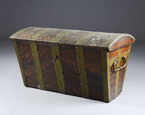 Barok kiste af bemalettræ, 1700-tallet 