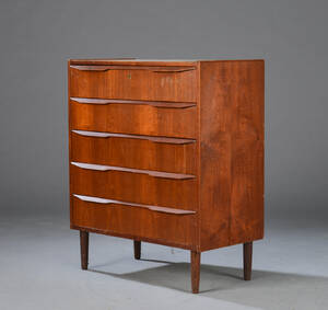 Dansk møbelproducent. Kommode af teak