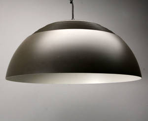 Arne Jacobsen 1902-1971. AJ-pendel