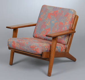 Hans J. Wegner. Lænestol af egetræ, model GE-290
