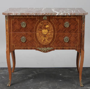 Byrå, gustaviansk stil