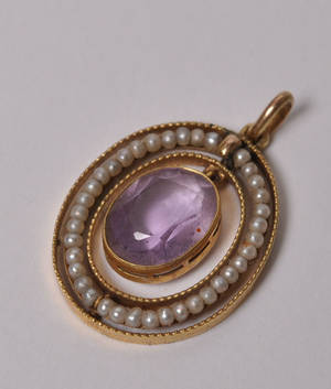 Art Deco vedhæng med ametyst og perler