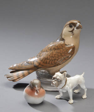 Kgl. Porcelæn samt Bing  Grøndahl. Tre figurer 3