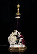 Bordslampa, mässing samt porslin, 1900-talets första hälft